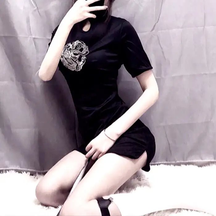 禁女